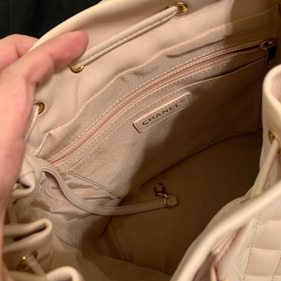 Chanel urban spirit light pink backpack - Picture 4 of 8